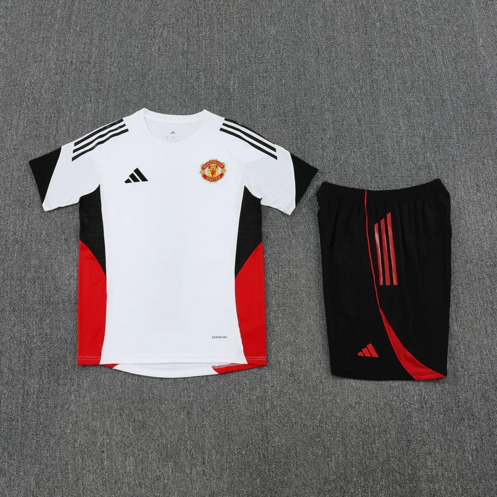 Conjunto de Entrenamiento Manchester United 2025/26